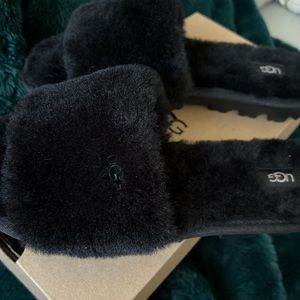 UGG fall sandals. New in box.